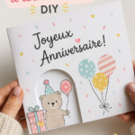 Une photo colorée de cartes d'anniversaire faites main sur une table.