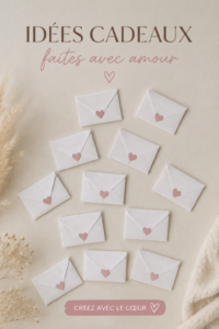 Un assortiment de cadeaux DIY colorés sur une table en bois