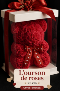 Un ourson de roses de 25 cm posé sur une table, illustrant un cadeau idéal.