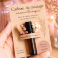Cadeaux d'invités à base d'aromathérapie sur une table de mariage