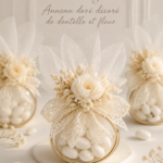 Contenants à dragées en dentelle dorée et fleurs pour mariage