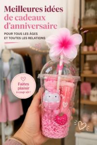 Un cadeau d'anniversaire joliment emballé avec un noeud coloré sur une table festive.
