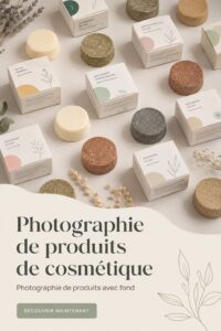 Photographie d'un produit cosmétique bien éclairé sur un fond neutre, mettant en valeur ses couleurs.