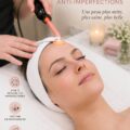 Un soin visage apaisant et anti-acné sur une table spa avec ingrédients naturels.
